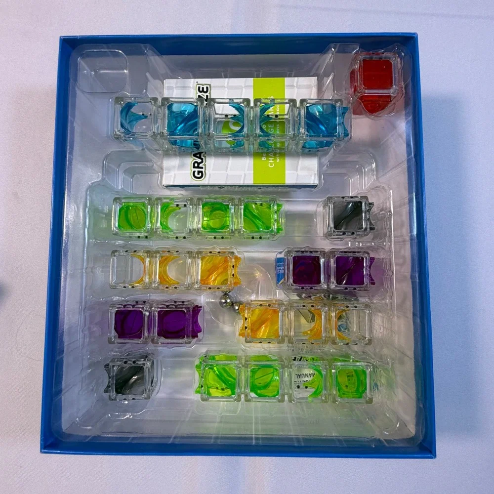 ThinkFun Gravity Maze Falling Marble Logic Game STEM Toy 60‎ Challenges